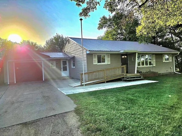 498 190th St, Dakota City, NE 68731