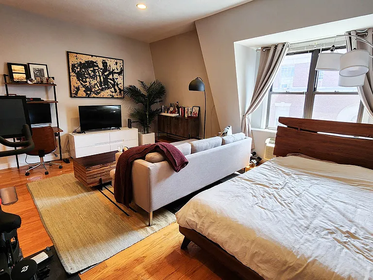 9 Appleton St #403 — Photo 5
