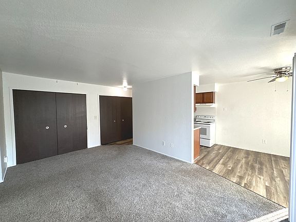 4th image of 510-23257 E Mile Rd #15