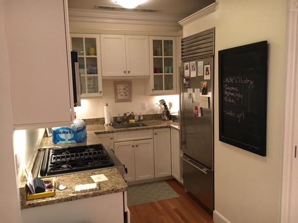 62 Myrtle St APT 3