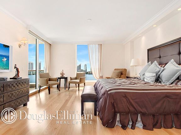 5th image of 6000 Island Blvd APT 1407