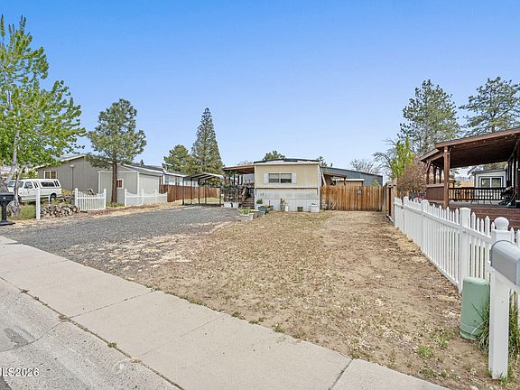 5th image of 17 Riley Cir