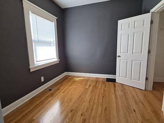 4th image of 437 Ricker St