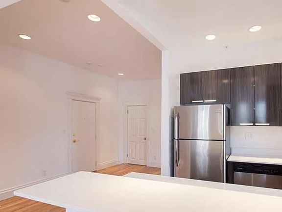 102 Queensberry St. #4 Boston - Fenway Unit Photo 3