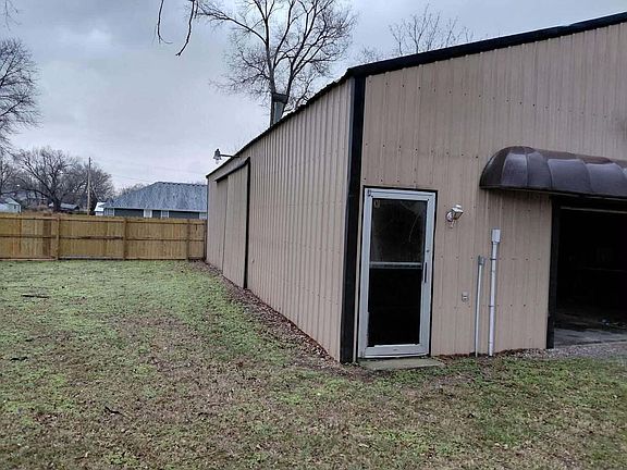 5th image of 308 N Albany Avenue
