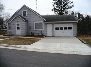 213 W Miller St, Greenwood, WI 54437