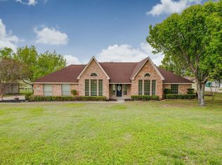 105 Fairway Ln, Crandall, TX 75114