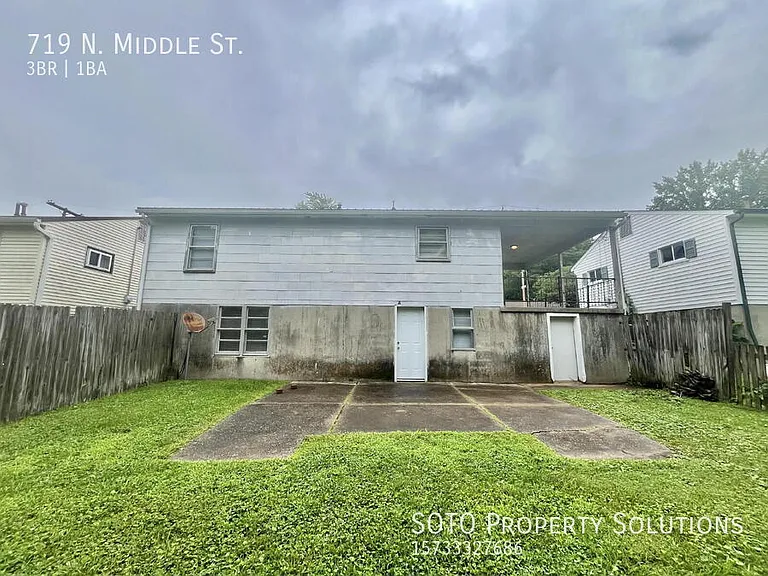 719 N Middle St — Photo 27