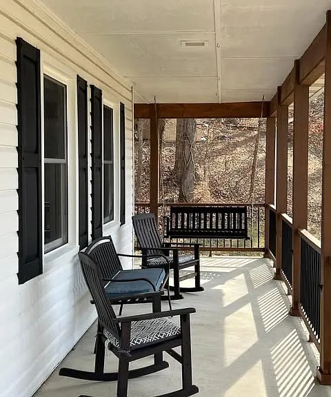 8300 Venture Dr — Photo 29