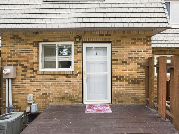 4th image of 3012 10th St N