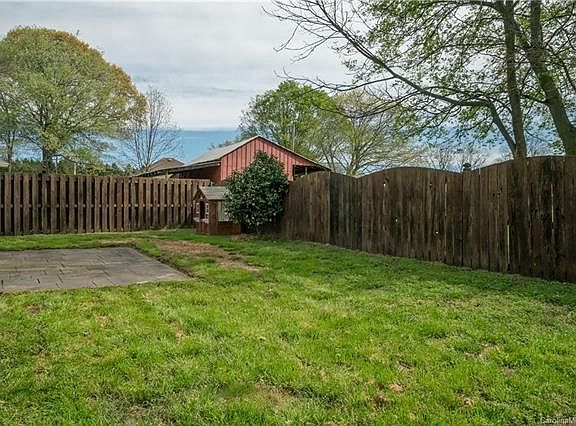 2nd image of 132 Birkdale Dr
