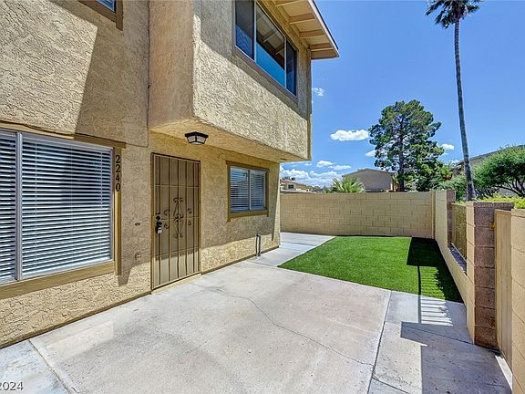 3rd image of 2240 Tall Pine Dr #0