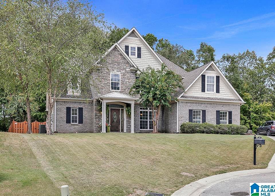 1st image of 204 Creekwood Ct