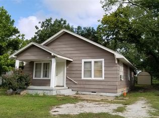 714 W 6th St, Ada, OK 74820
