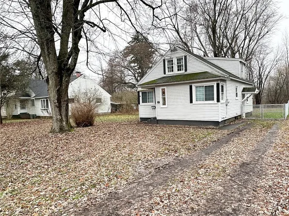 6 Curtis Ave, Baldwinsville, NY 13027