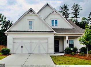 190 Plainfield St, Fayetteville, GA 30215