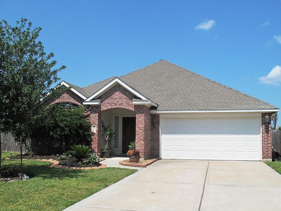 1st image of 312 Magnolia Estates Dr