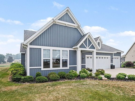 3rd image of 2887 Isle Grand Dr