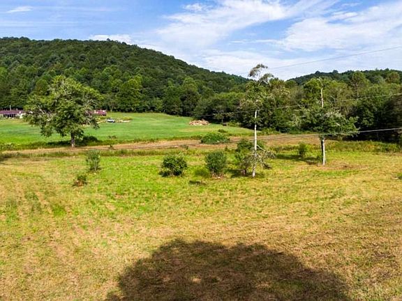 4th image of 239 Glen Elliott Rd