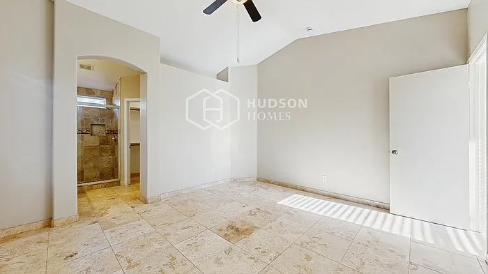 3259 E Kerry Ln — Photo 14