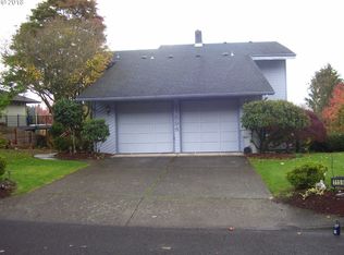 11594 SE Hazel Hill Rd, Happy Valley, OR 97086