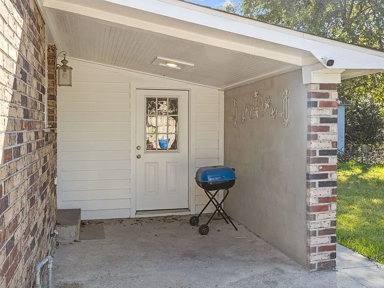 2023 Four Mile Ln — Photo 18
