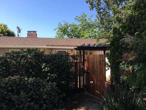 4th image of 18409 Baylor Ave