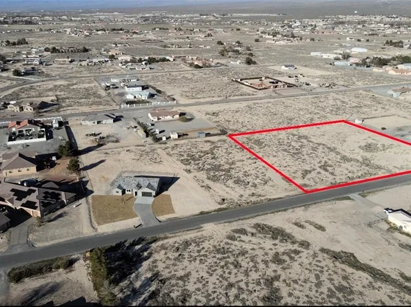 2300 E Deerskin St, Pahrump, NV 89048