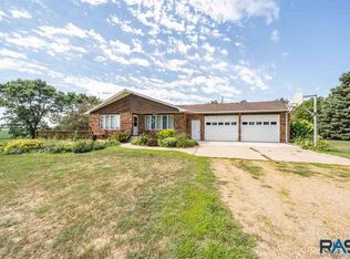 47269 255th St, Renner, SD 57055