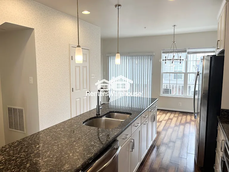 12504 Rustic Rock Ln — Photo 11