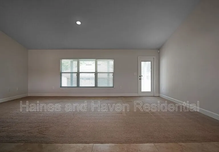 1217 Forest Hills Dr — Photo 11