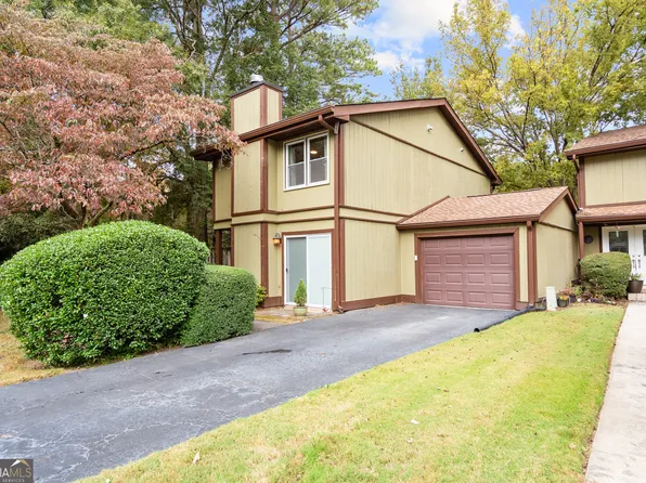 2730 Meadow Mere E, Chamblee, GA 30341