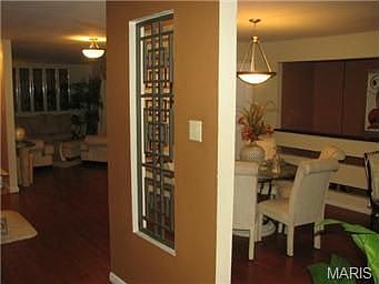 1st image of 11945 Lakecrest Ln
