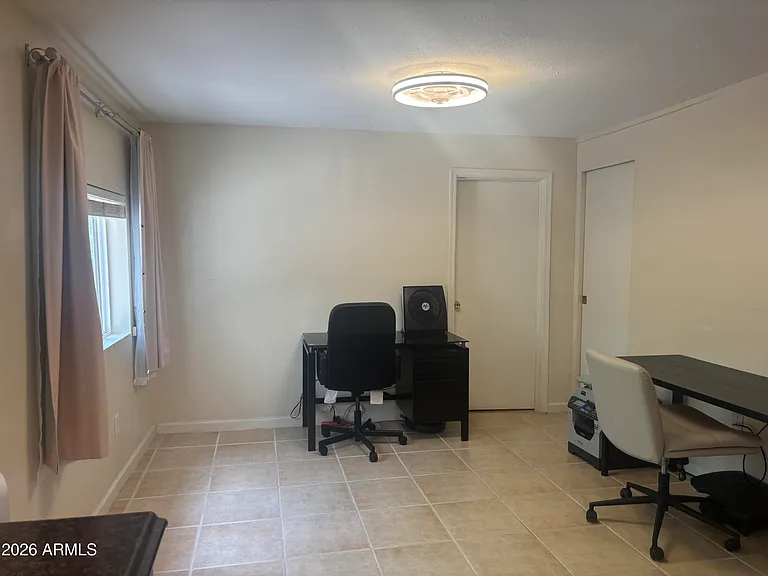 323 S Elden St #1/4 — Photo 4