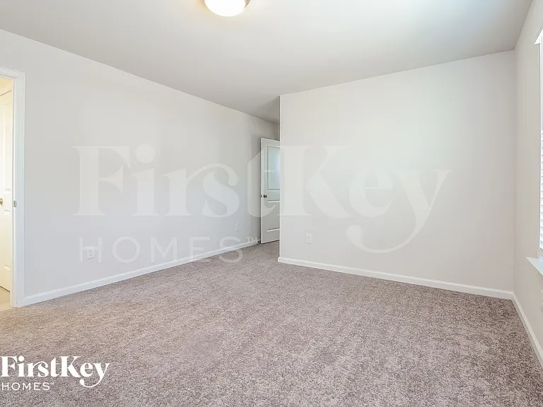 412 Stonefence Dr — Photo 11