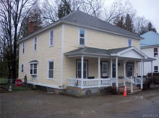 21 Washburn Ave, Franklinville, NY 14737