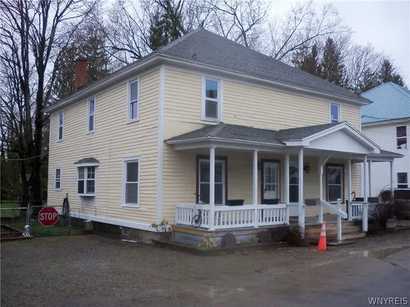 21 Washburn Ave, Franklinville, NY 14737