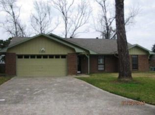 4406 Pinemont Dr, Orange, TX 77632