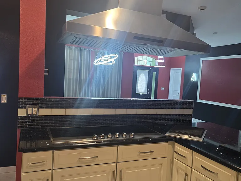 3066 Bay Laurel Cir N — Photo 4