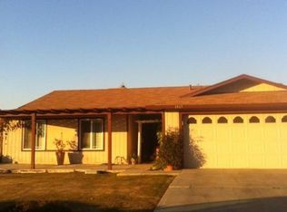 1917 Campus Dr, Delano, CA 93215