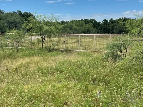 Hoefle Rd, Jacksboro, TX 76458