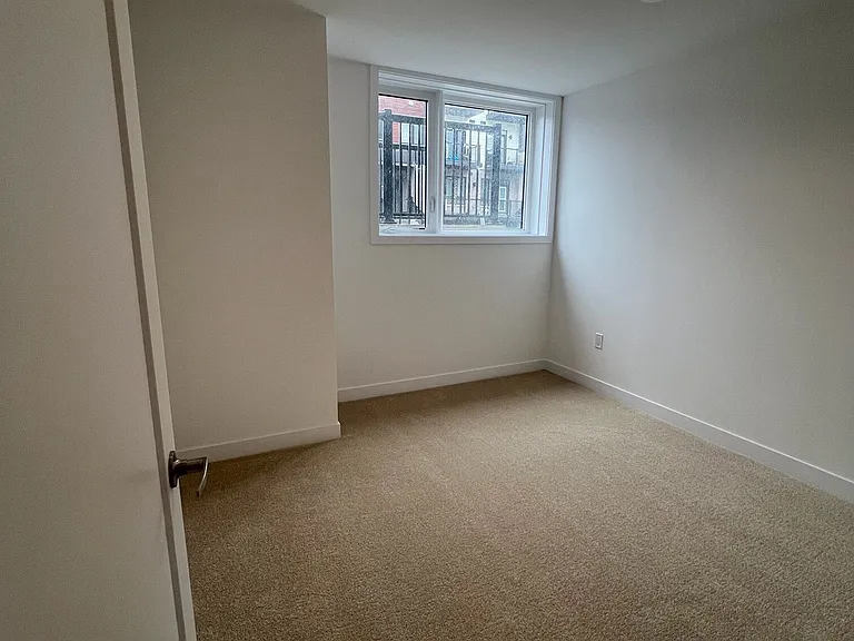 25 Palace St #P35 — Photo 10