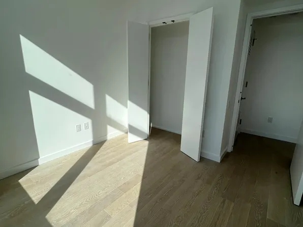 3 Court Square image 4 of 8