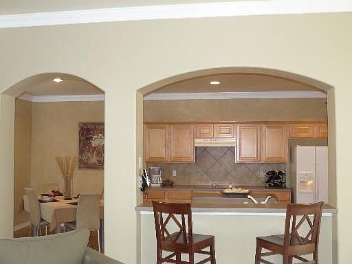 Kitchen Bar