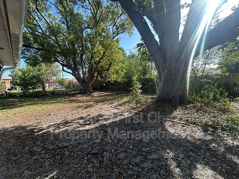 2819 53rd St N — Photo 23