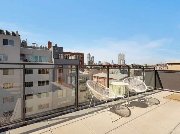 224 North Sixth Street image 12 of 13