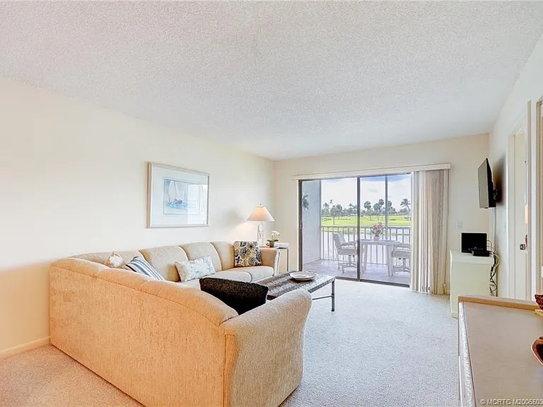 5593 NE Gulfstream Way — Photo 11