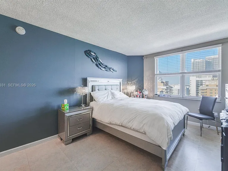 1950 S Ocean Dr #20D — Photo 11