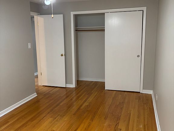 5th image of 3049 N Harlem Ave APT 2W