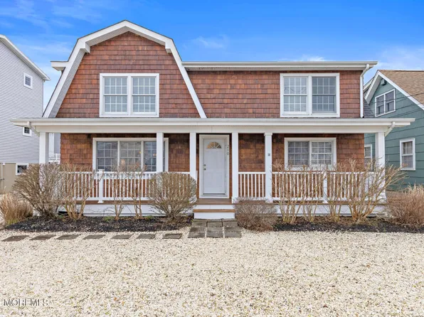 210 W 5th Street, Ship Bottom, NJ 08008